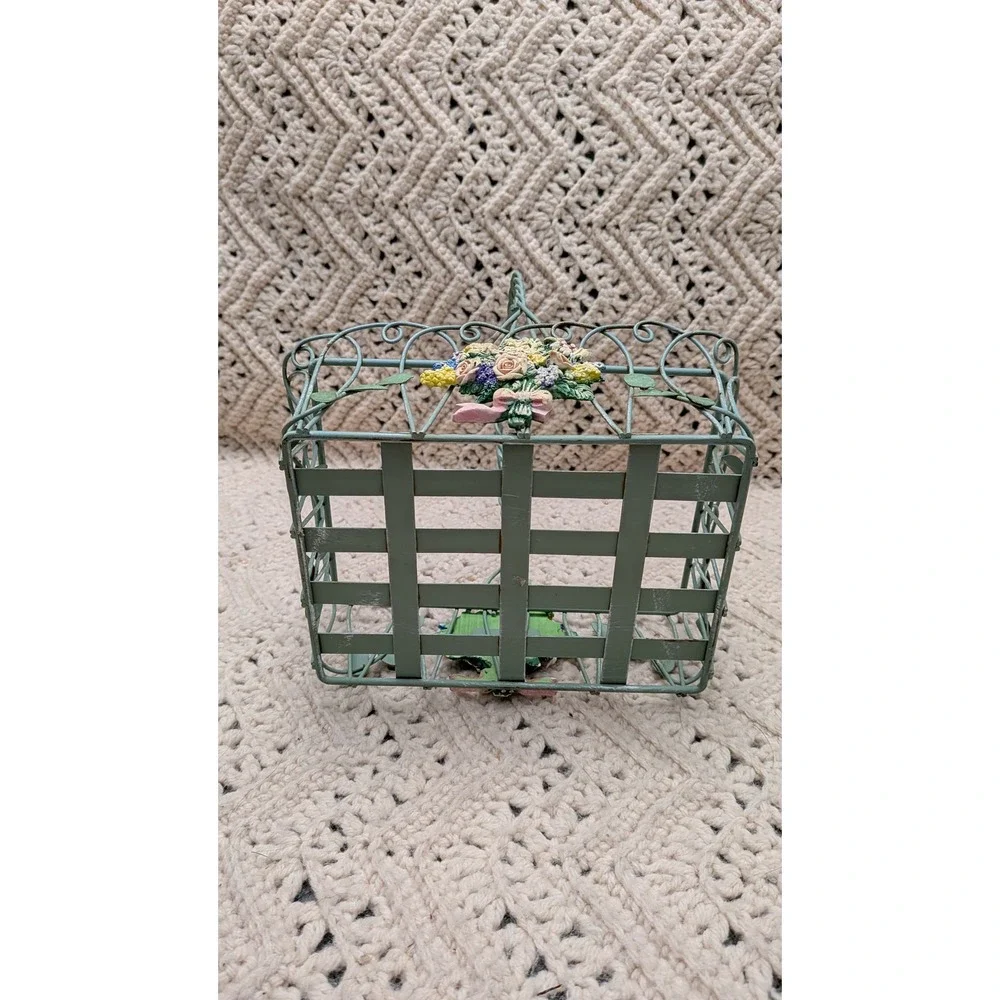 Vintage Sage Green Wire Basket Flower Bouquet Accents Twisted Bow Handle 7x5